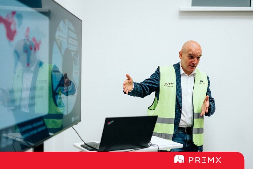Building Stronger Workplaces: Primekss Hosts EU-OSHA Good Practice Visit on Mental Health at Work This week, the Primekss Concrete R&D Center (PBIC) welcomed representatives from the European Agency for Safety and Health at Work (EU-OSHA), the State Labour Inspectorate of Latvia (Valsts darba inspekcija), occupational safety professionals, and future construction specialists for a good practice exchange visit focused on "Promoting Mental Health in the Workplace."